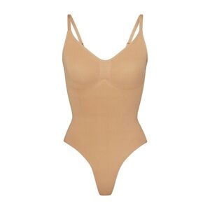 SKIMS Seamless Sculpt Thong Bodysuit NWOT